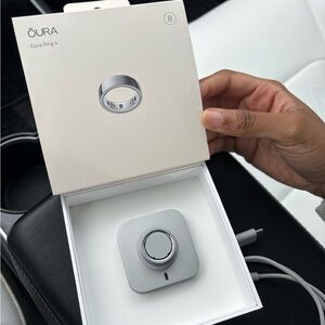 Oura Ring 4 - size 8